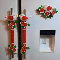 دستگیره یخچال نمدی با یک عدد مگنت طرح کبوتر