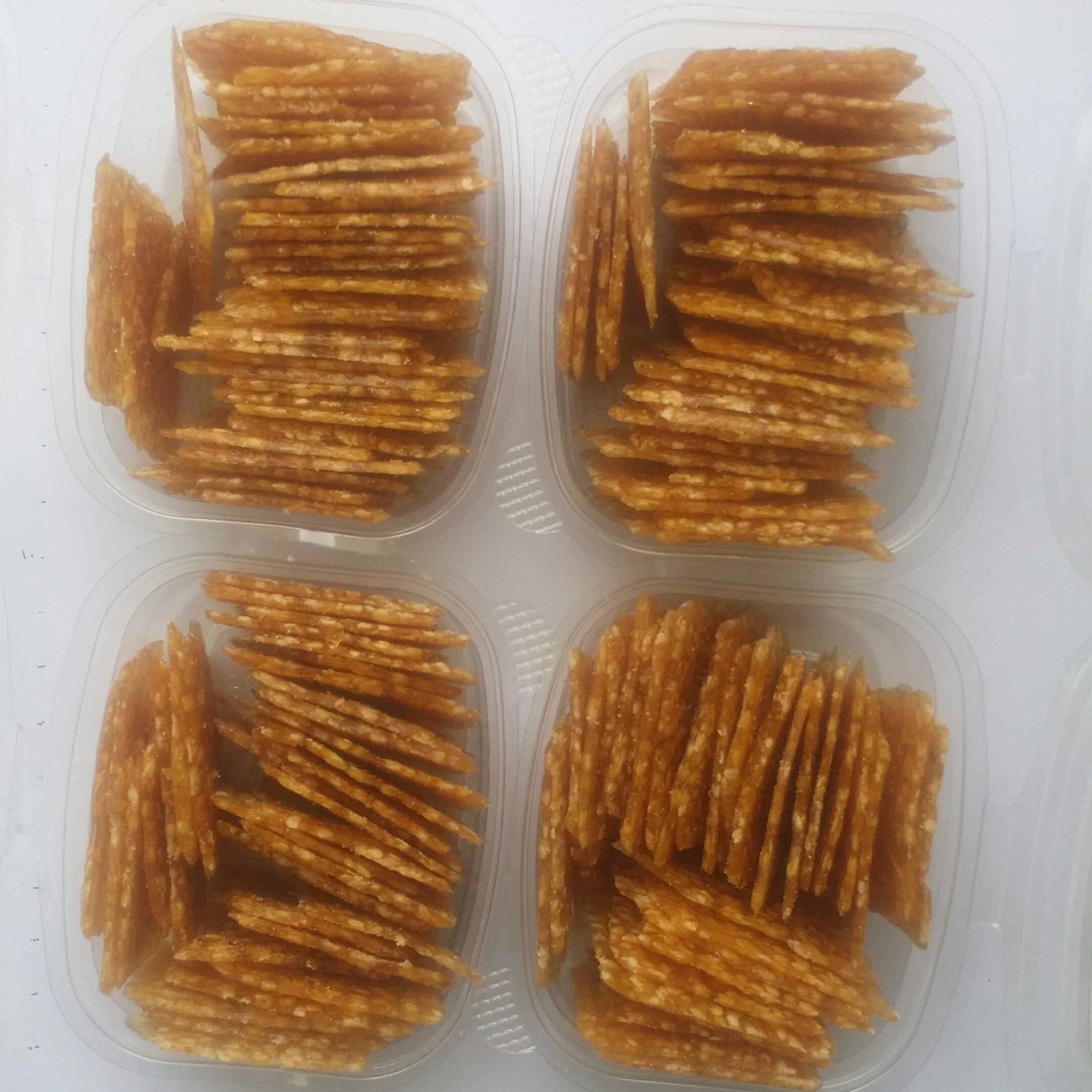 پولکی کنجدی پر کنجد جعبه ای450 گرمی(در بسته بندی مخصوص جلوگیری از خرد شدن)