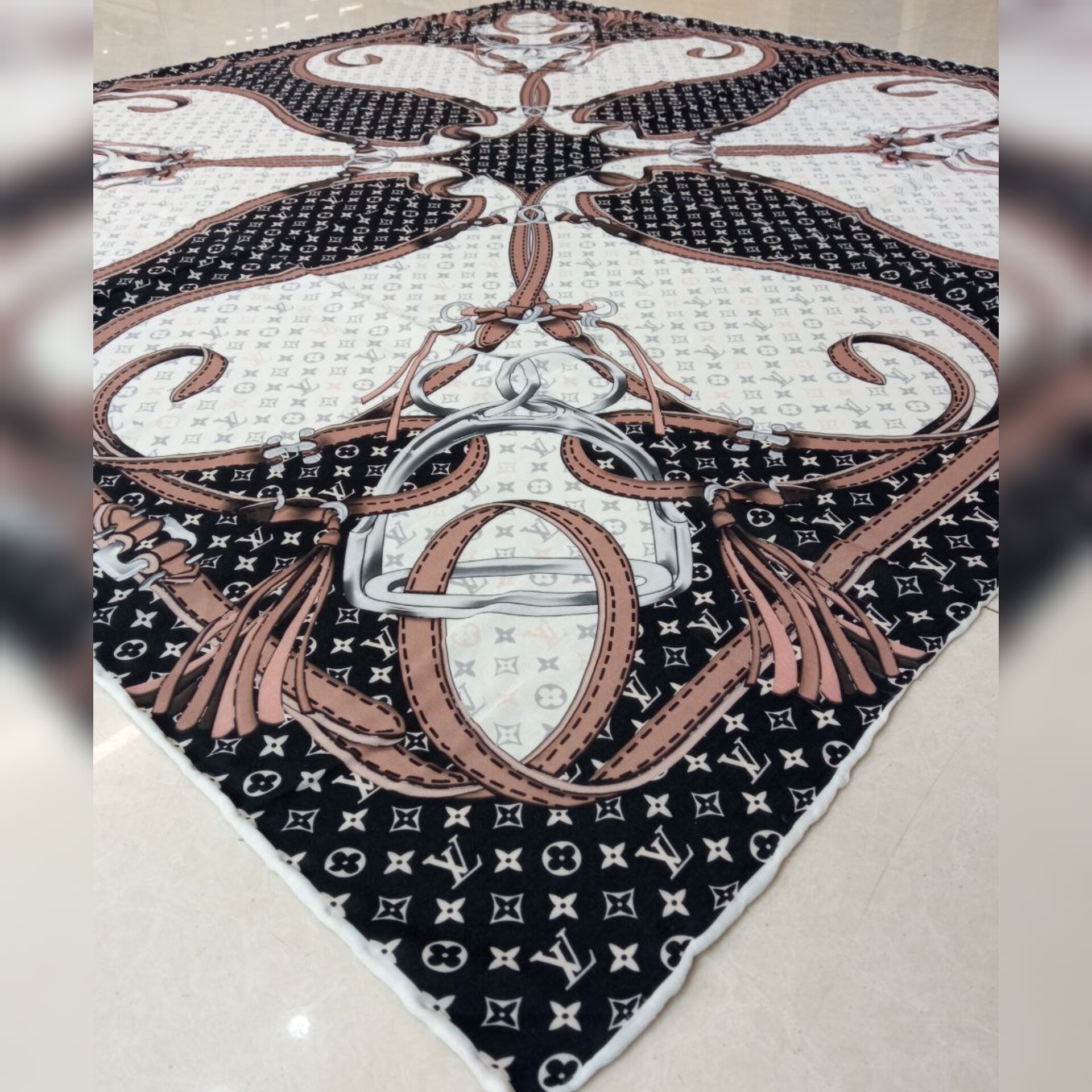 روسری نخی بهاره خنک سفید مشکی دستدوز طرح دار شیک و جدید(ارسال رایگان)
