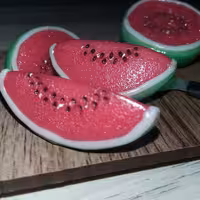 مگنت هندوانه قاچ خورده به شرط چاقو