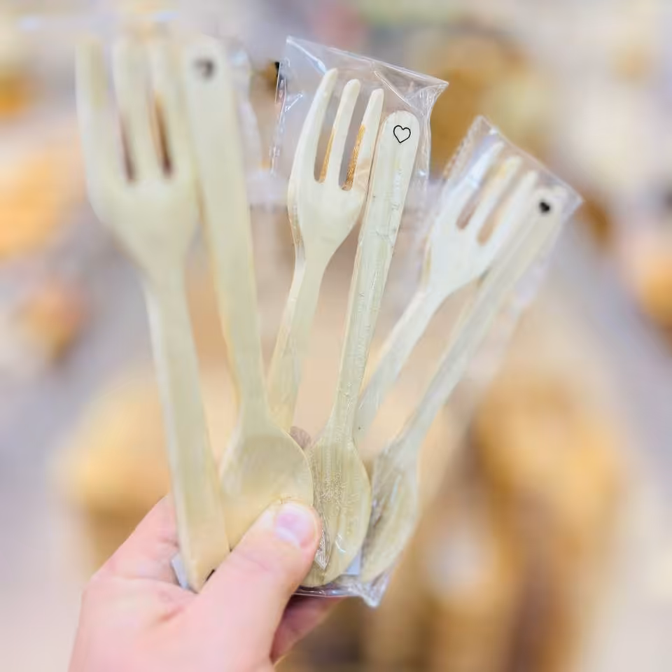 قاشق و چنگال چوبی،  قاشق چوبی