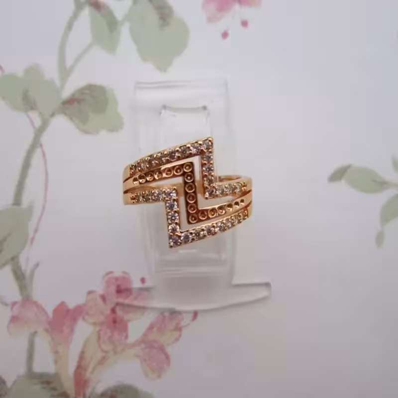 انگشتر زنانه جواهری رنگ ثابت طرح طلاکیفیت عالی موجودی سایز7کد58