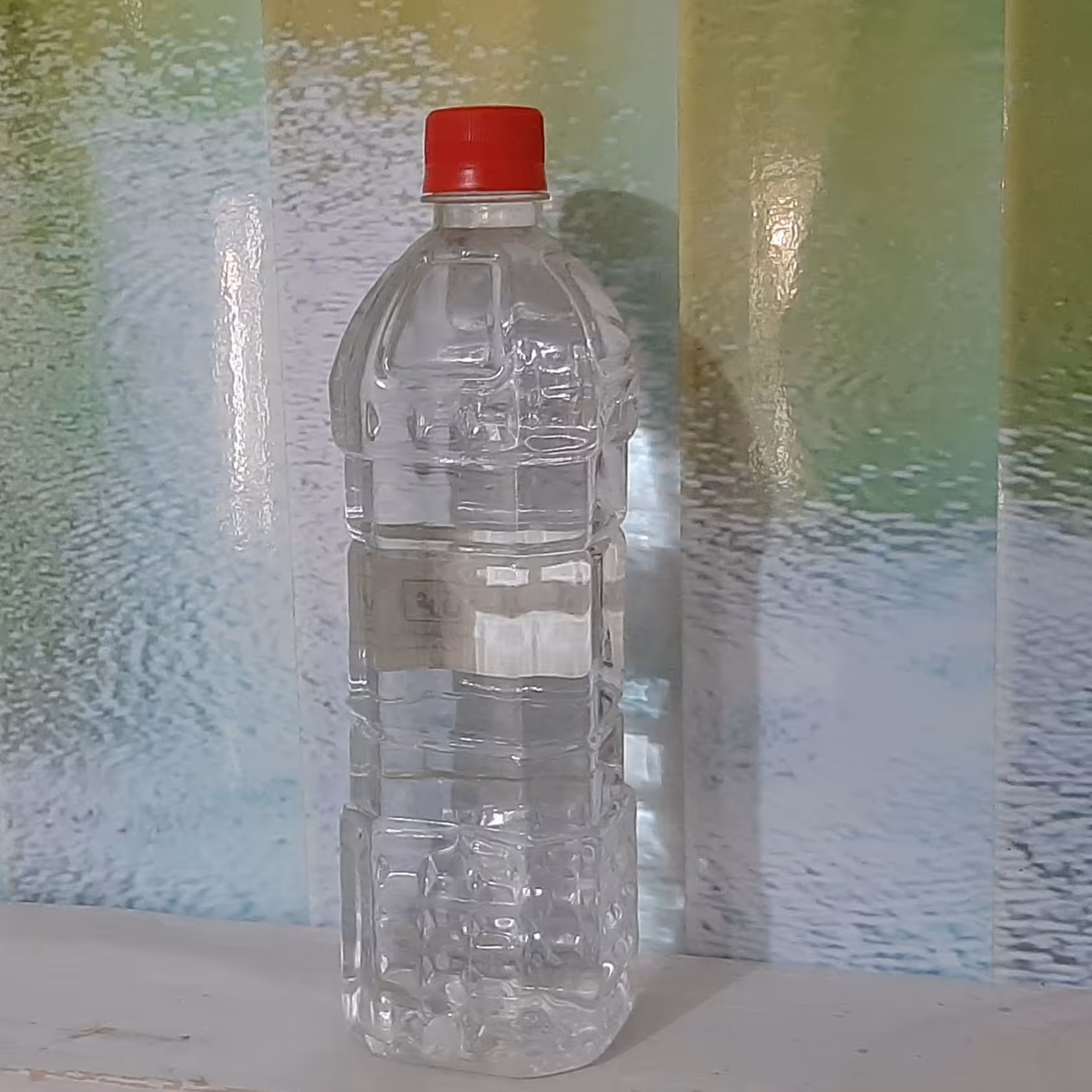 گلاب عیاربالا نیم لیتری 