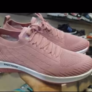 کتانی اسکیچرز جورابی