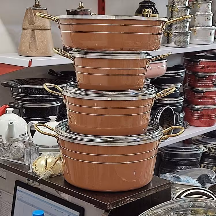 سرویس قابلمه 7 پارچه لب چدن زنبوری دسته طلایی مدل گلدانی