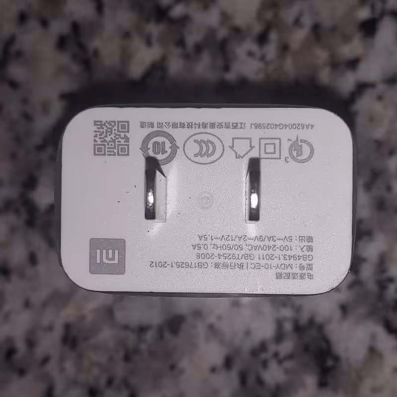 کلگی شارژر شیائومی 18 وات اصلی و اورجینال با گارانتی 6 ماهه شرکتی