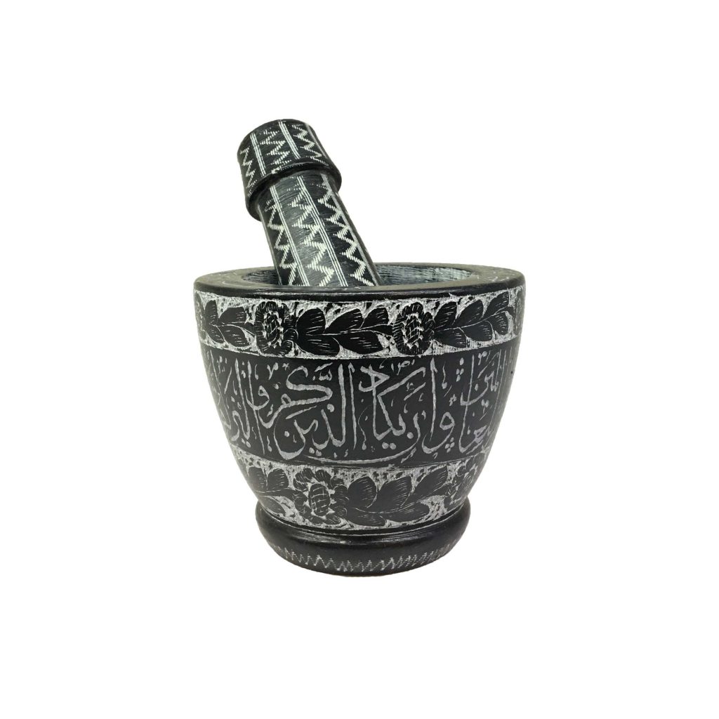 هاون سنگی قلم زنی شده طرح و ان یکاد