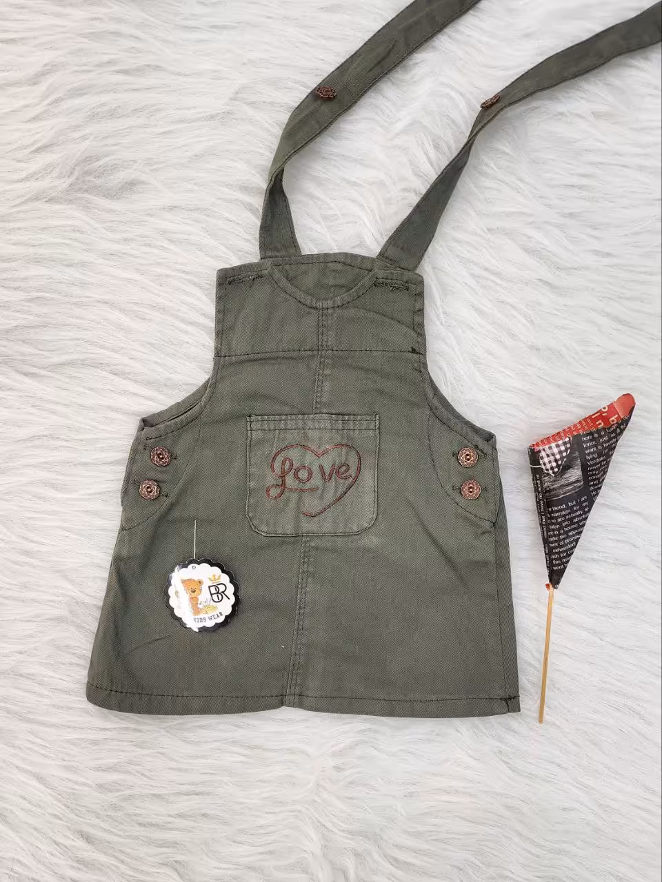 پیشبندی کتان کوتاه بهار طرح قلب سبز