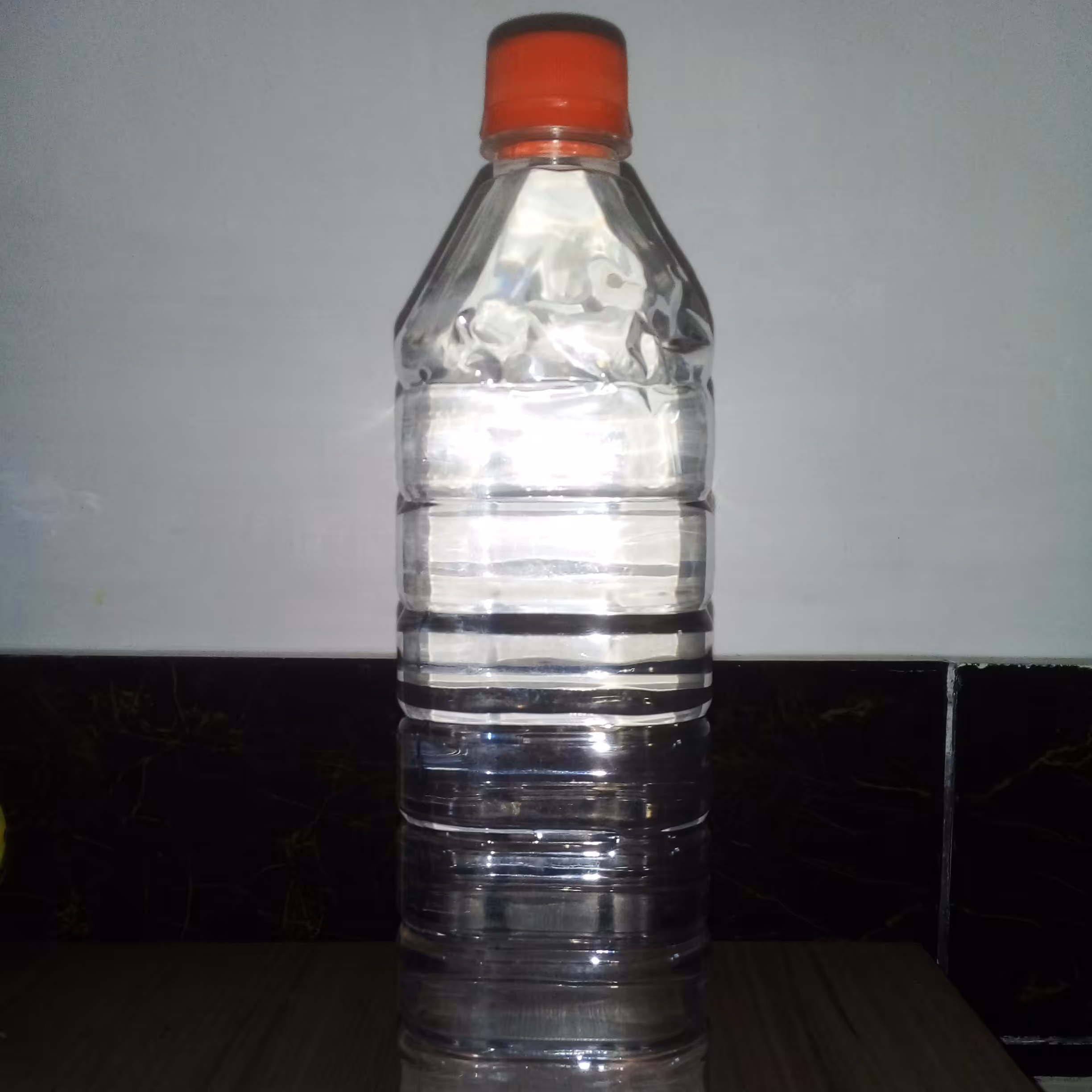 گلاب دوآتیشه کاشان یک لیتری