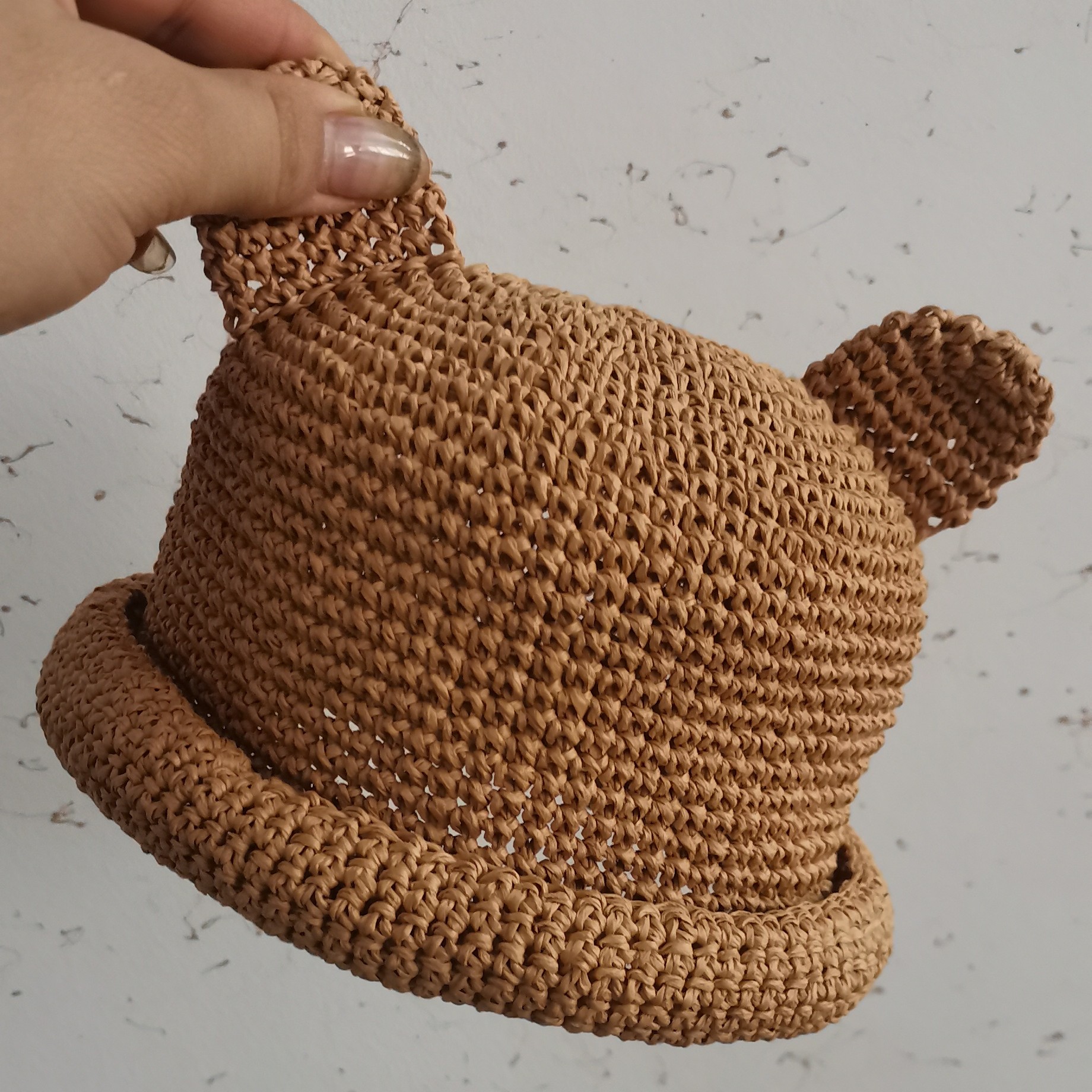 کلاه تابستانی بچگانه طرح تدی بافته شده با نخ رافیا