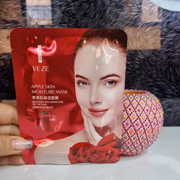 ماسک نقابی سیب قرمز 