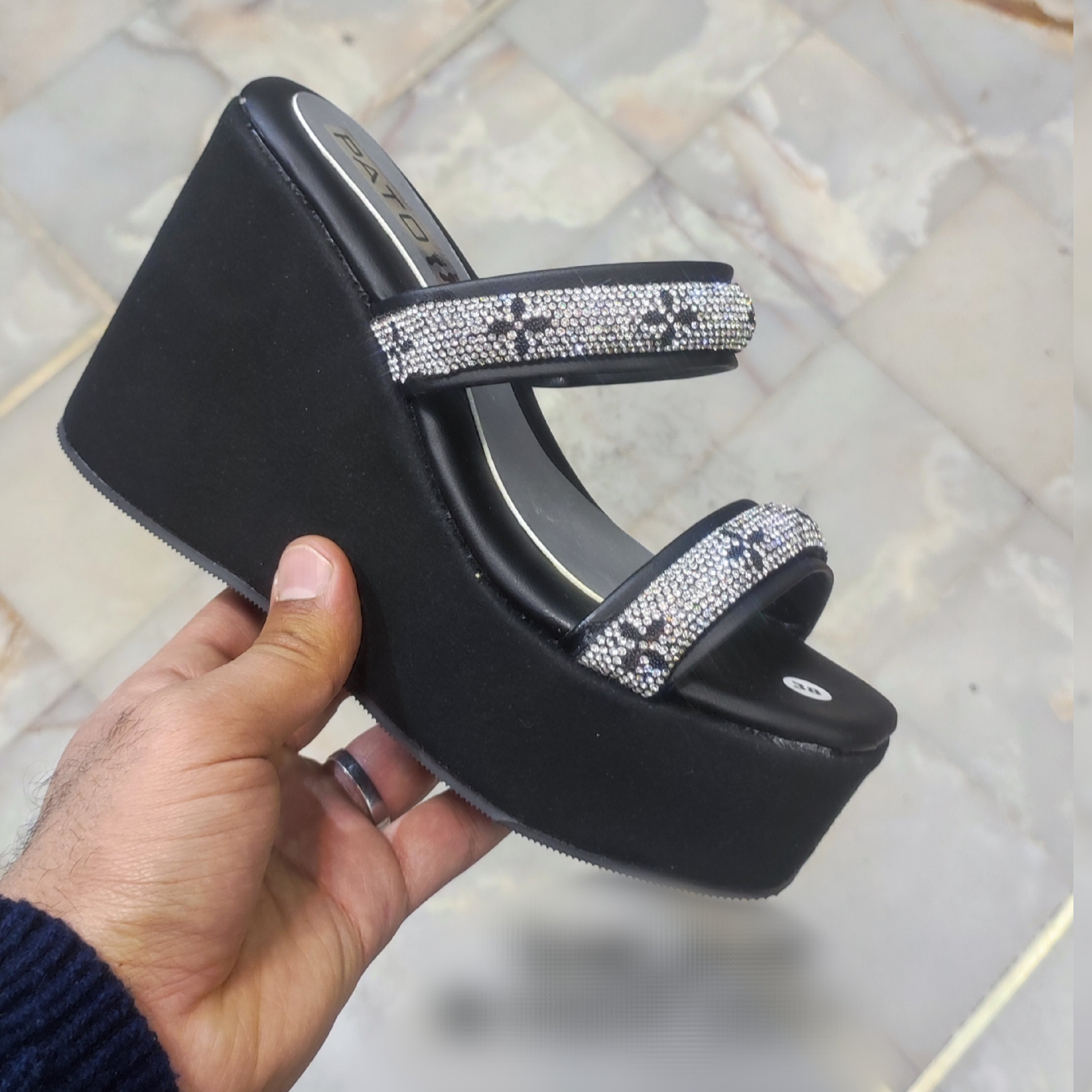 صندل لژدار نگیندار زنانه جدید