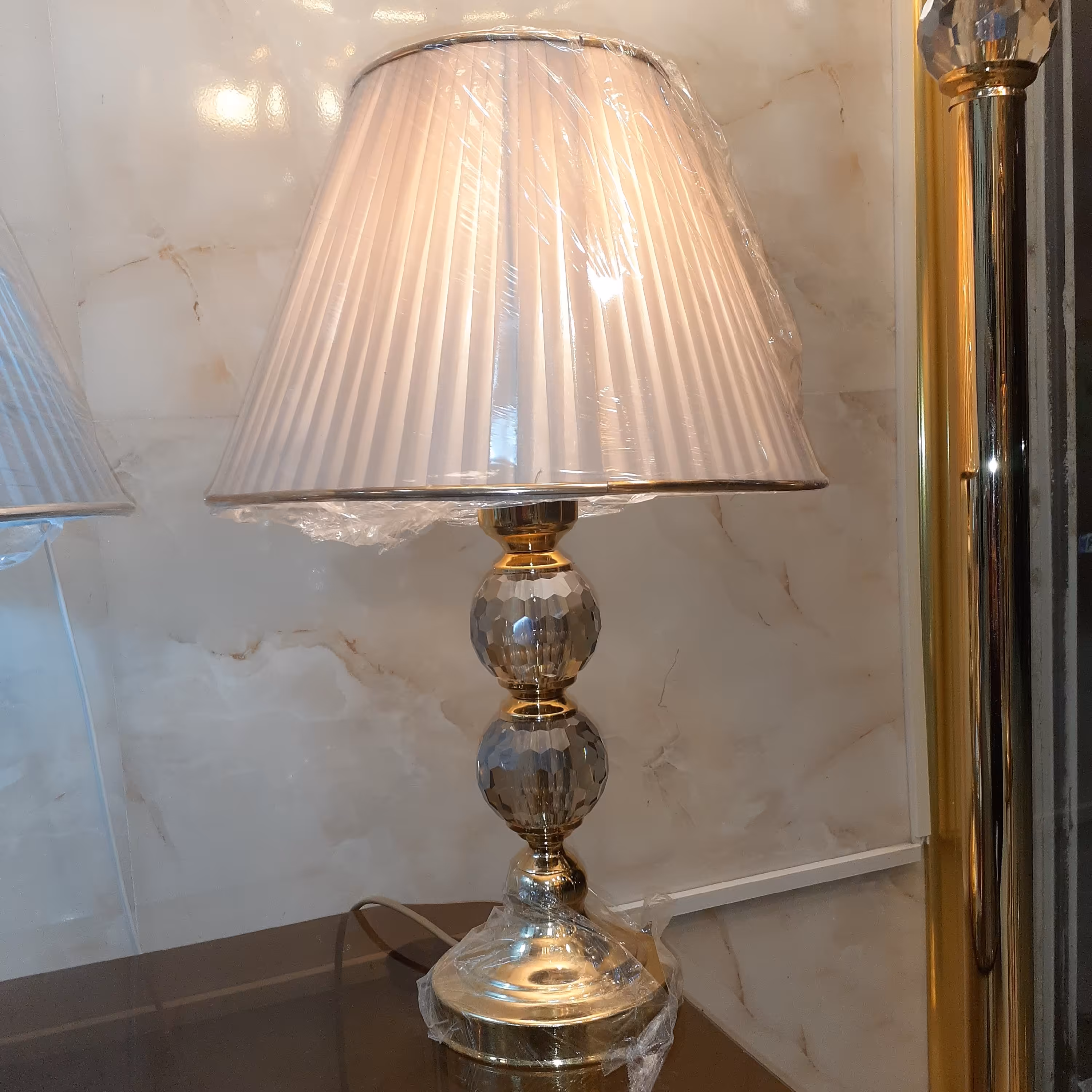 آباژور 2 گوی طلایی