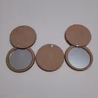 آینه دستی چوب طرح دایره درب دار