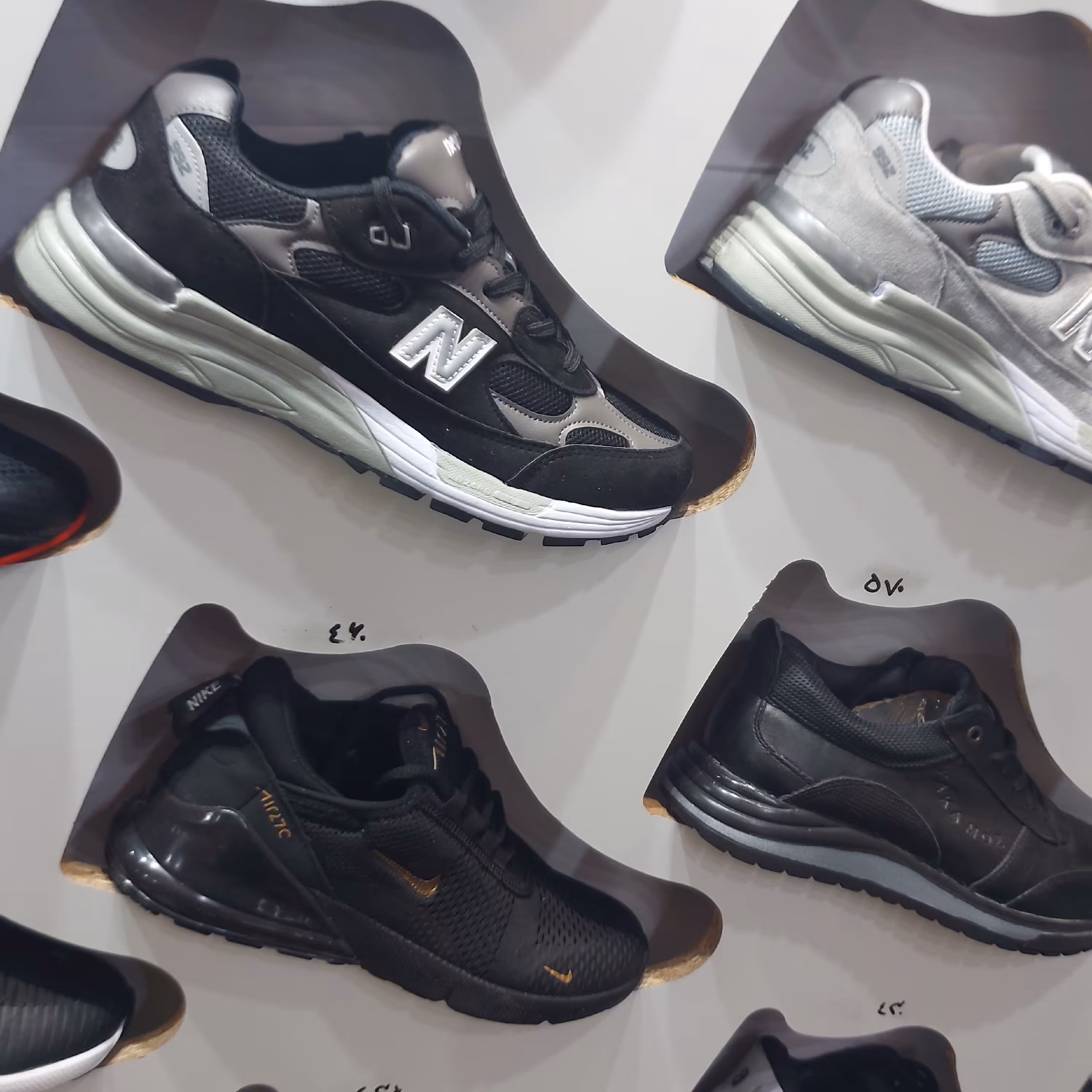 کفش کتانی مردانه