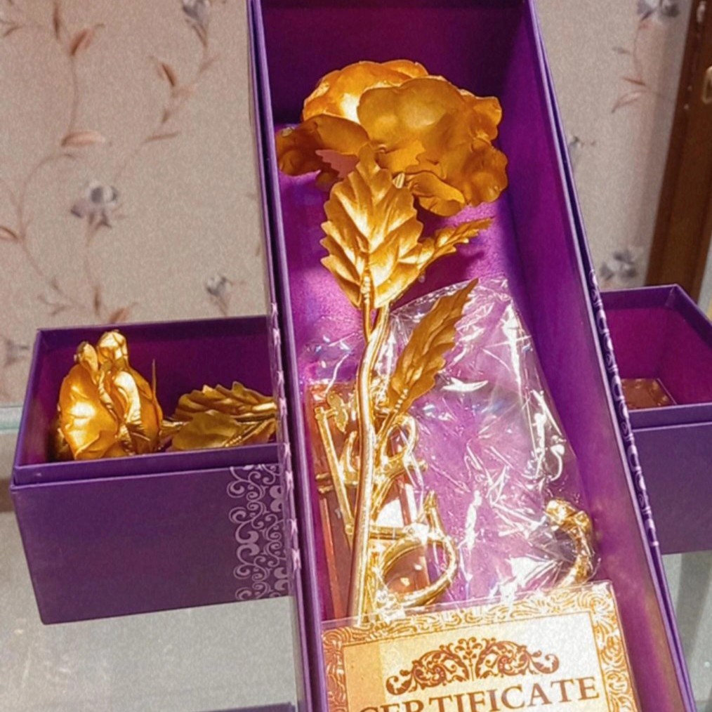 باکس گل با پایه Love