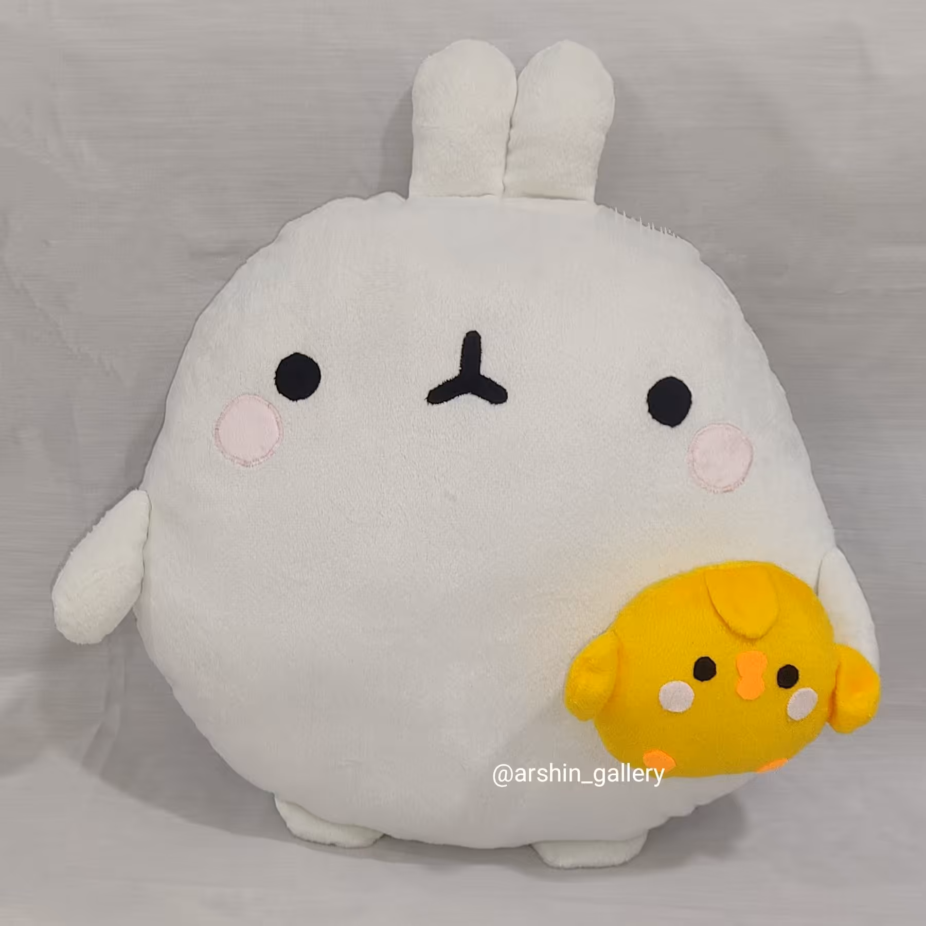 کوسن فانتزی عروسکی طرح مولانگ گارد تخت سایز40سانت