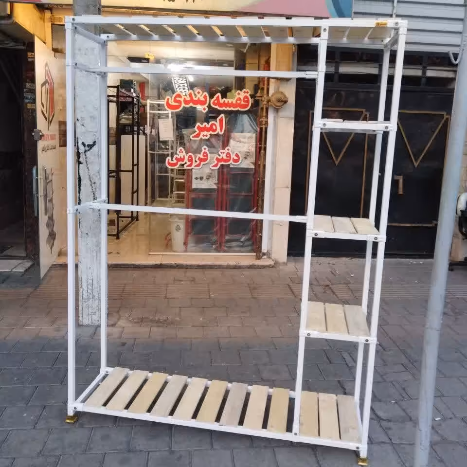 قفسه رگال  لباس طبقاتی با قوطی سفید.کرایه بار شهری به عهده مشتری  (  ارسال بار با باربری بین شهری و پس کرایه) می باشد .