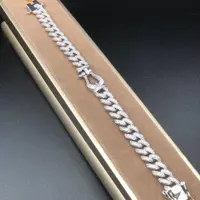 دستبند نقره جواهری فرد عیار 925 ظریف مشابه طلا وزن 27.3 گرم نگین های مارکیز بدون ریزش کد 381 فروش با ارائه فاکتور معتبر 