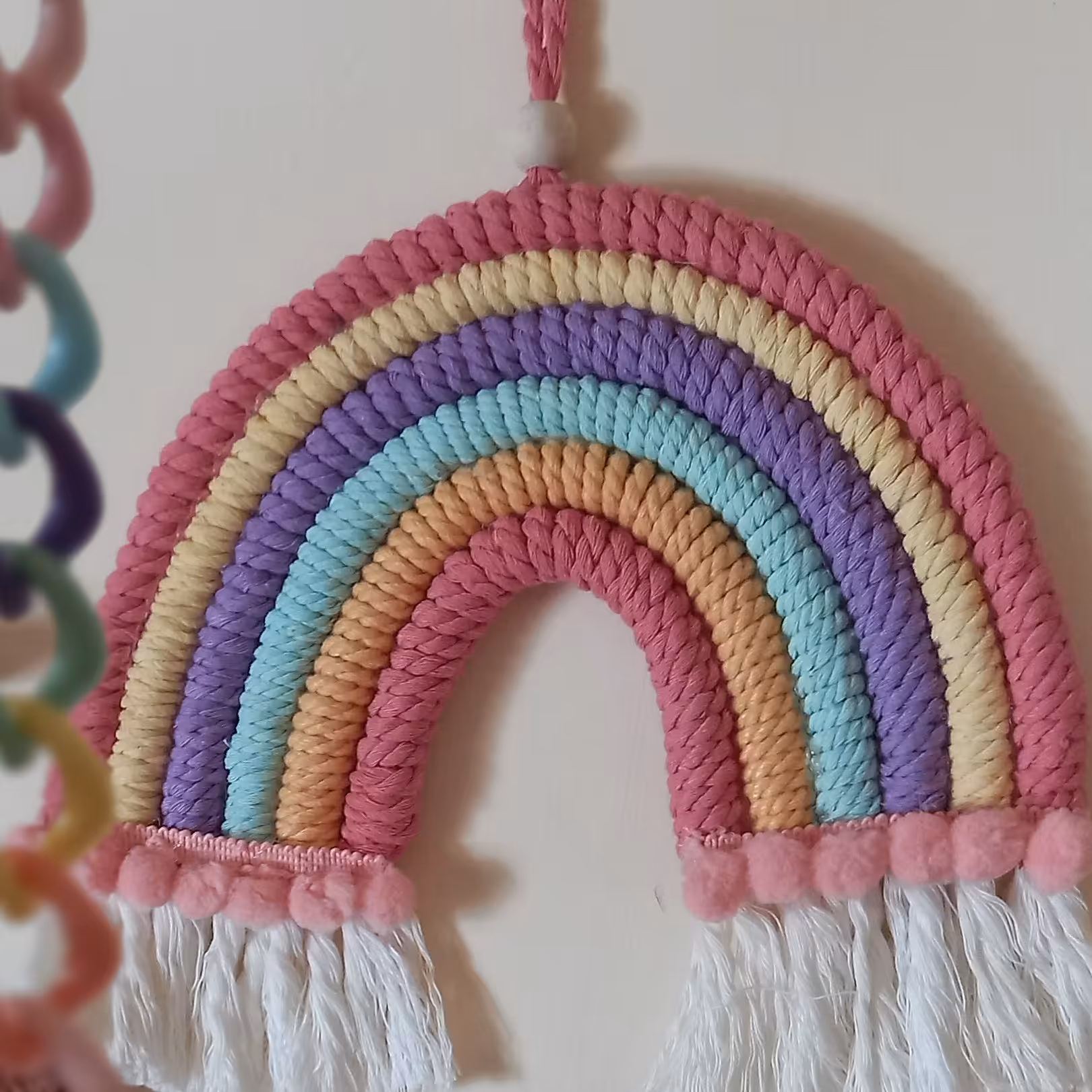 رنگین کمان مکرومه