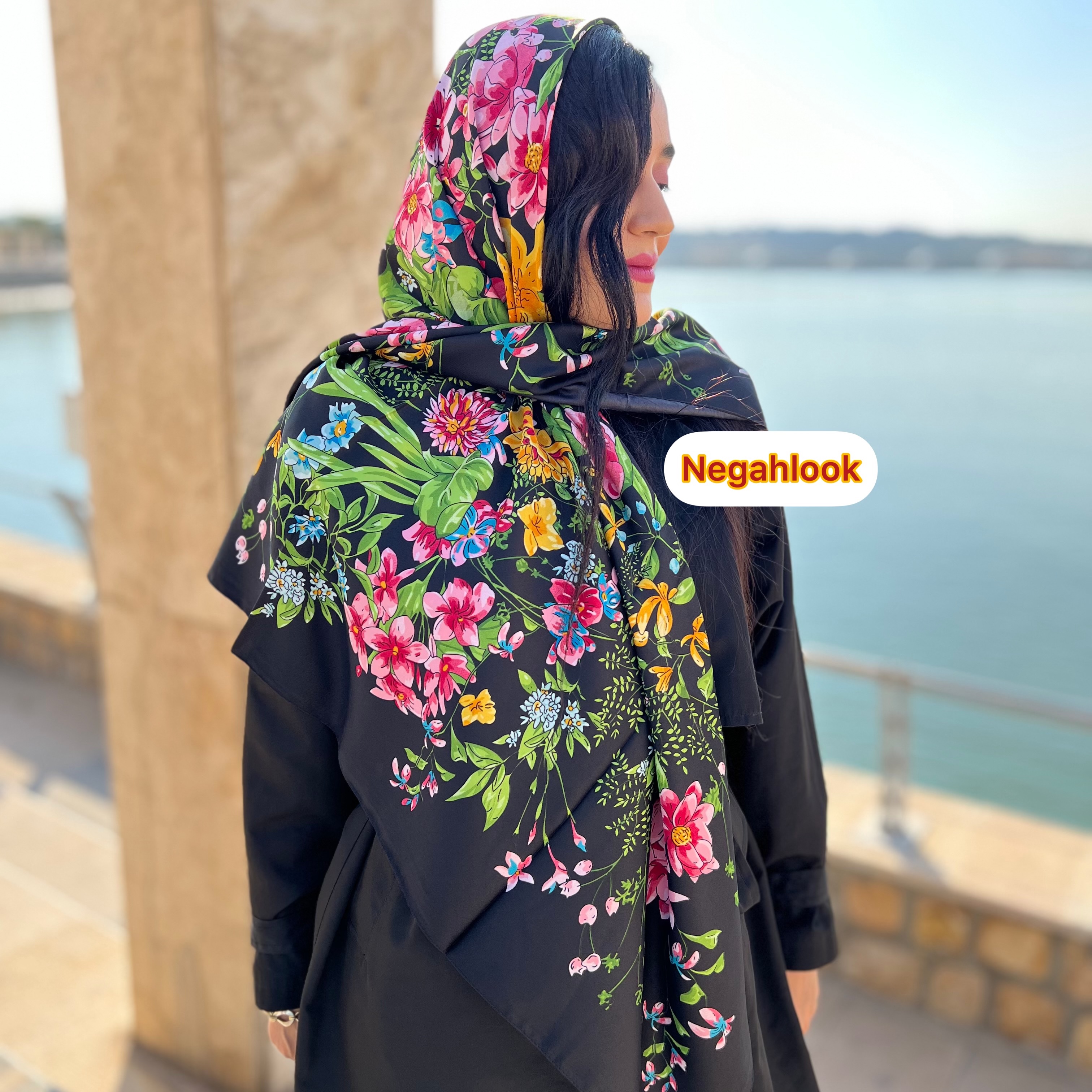 روسری مشکی گلدار مجلسی ابریشم وارداتی قواره بزرگ