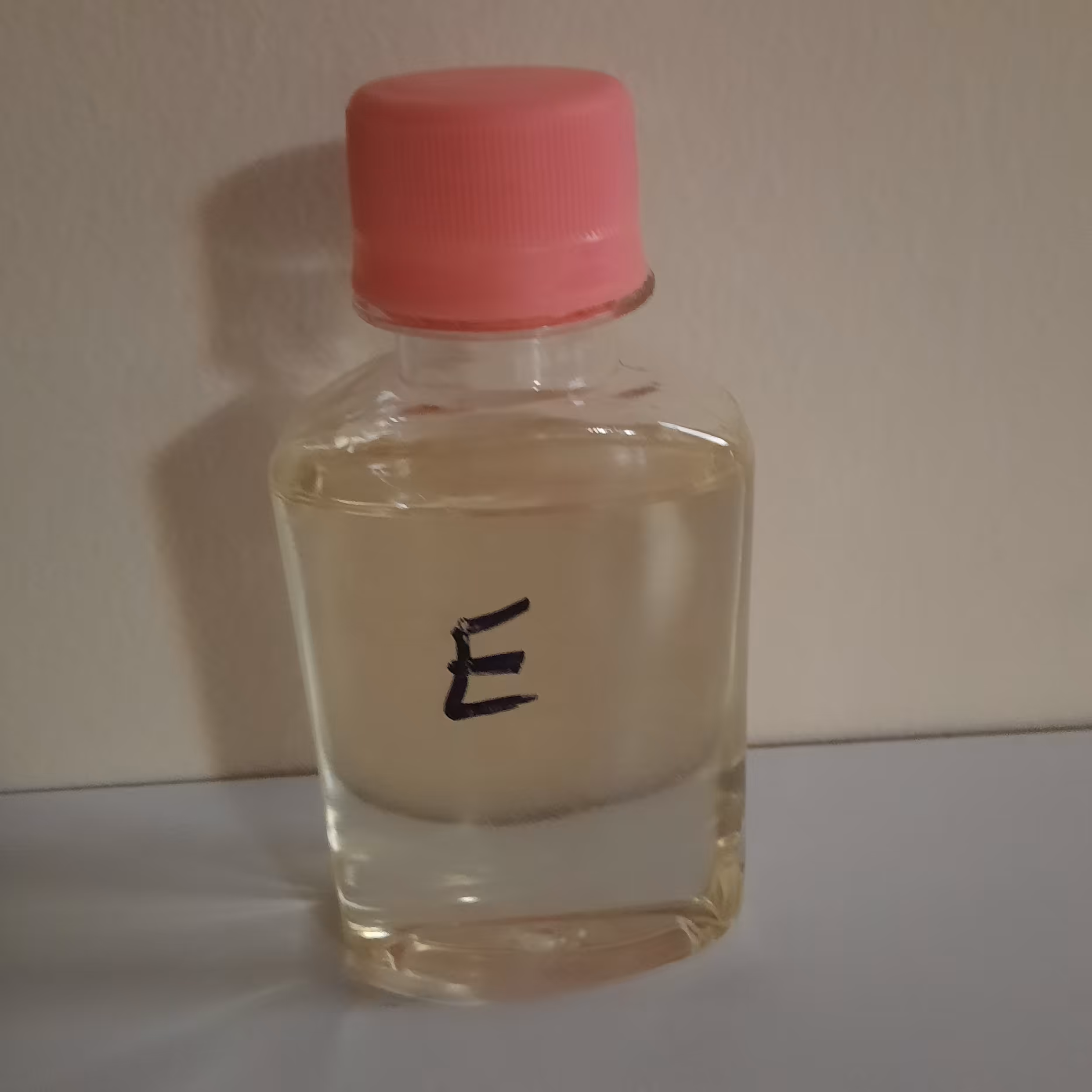 ویتامین ای   40گرمی المانی  درجه یک