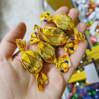 شکلات معروف توفیس شونیز مغز کاکائویی (نیم کیلو)