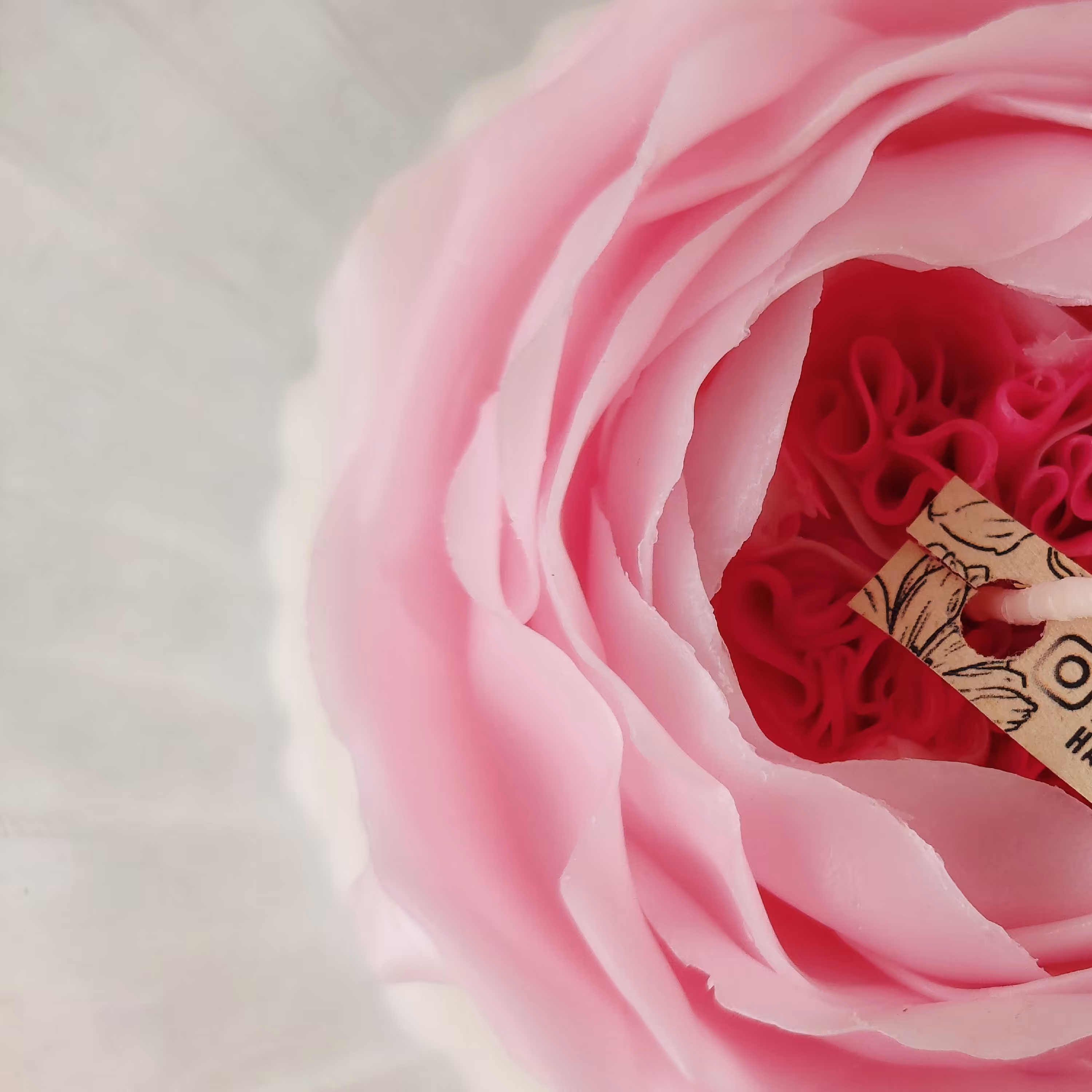 شمع گل دستساز ابعاد 10در10 cm 