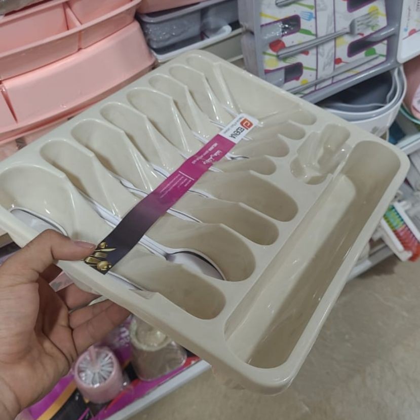 جا قاشقی داخل کابینتی