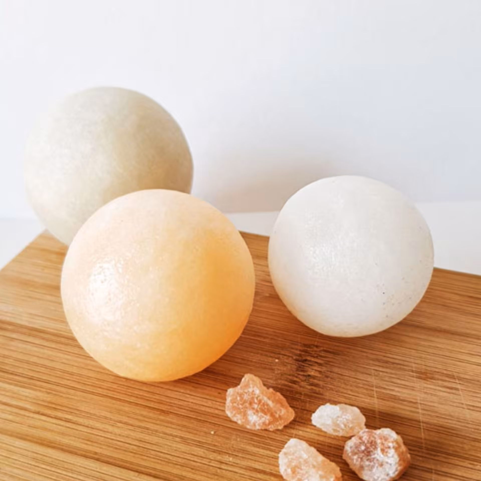 گوی نمک گوی ماساژ سنگ نمک سایز متوسط 2 عددی 