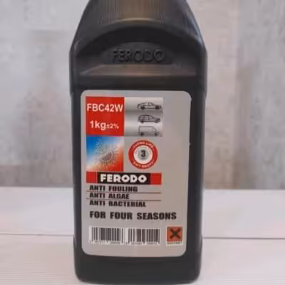 ضد یخ نانو سبز رنگ یک لیتری مناسب برای ماشین های ایرانی