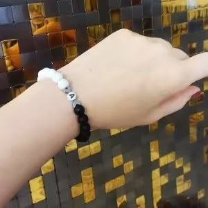 دستبند سنگی حروف لاتین