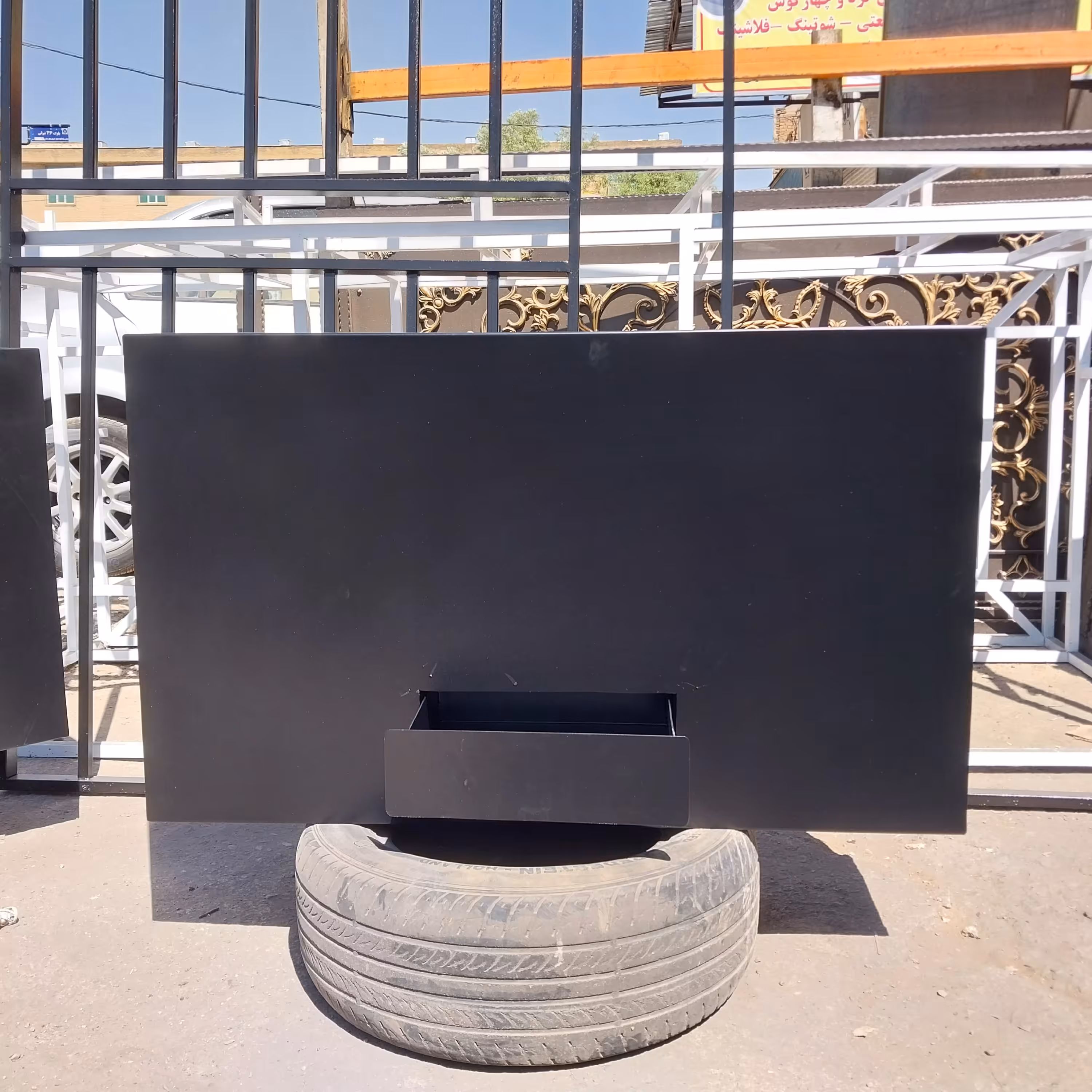 فلاور باکس فلزی گلسا مدل25در80در100 دارای کشو تخلیه آب، (ارسال باربری، پسکرایه)