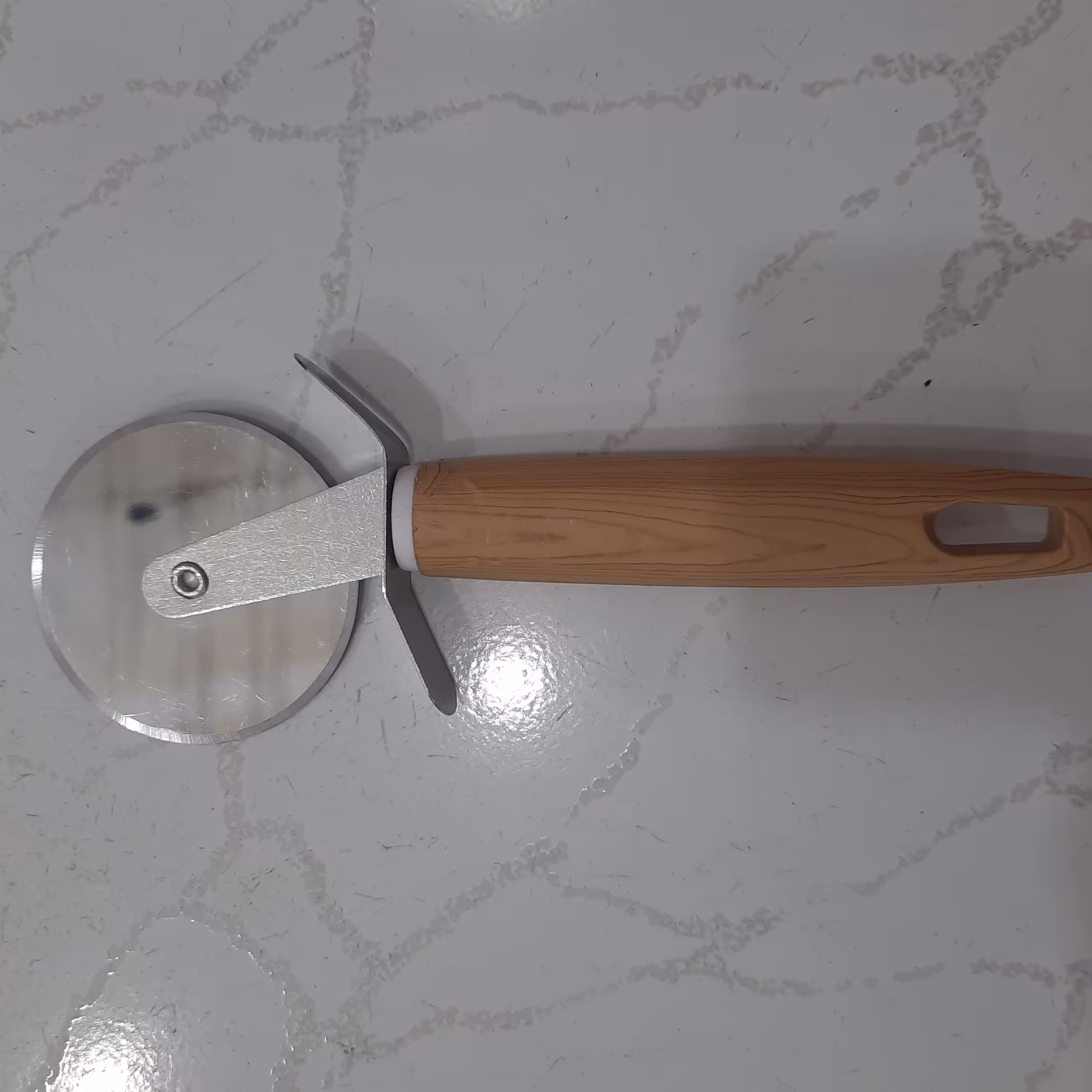 پیتزابر پیتزا بر برش زن پیتزا اسلایسر