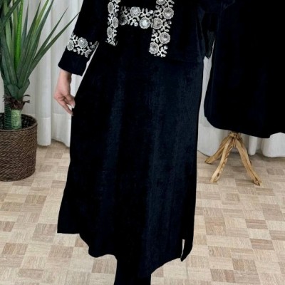 پیراهن مهمانی زنانه مخمل مدل سه تیکه مزونی کت، سارافون و کمربند مخمل شانل و خرجکار سوزندوزی نغمه