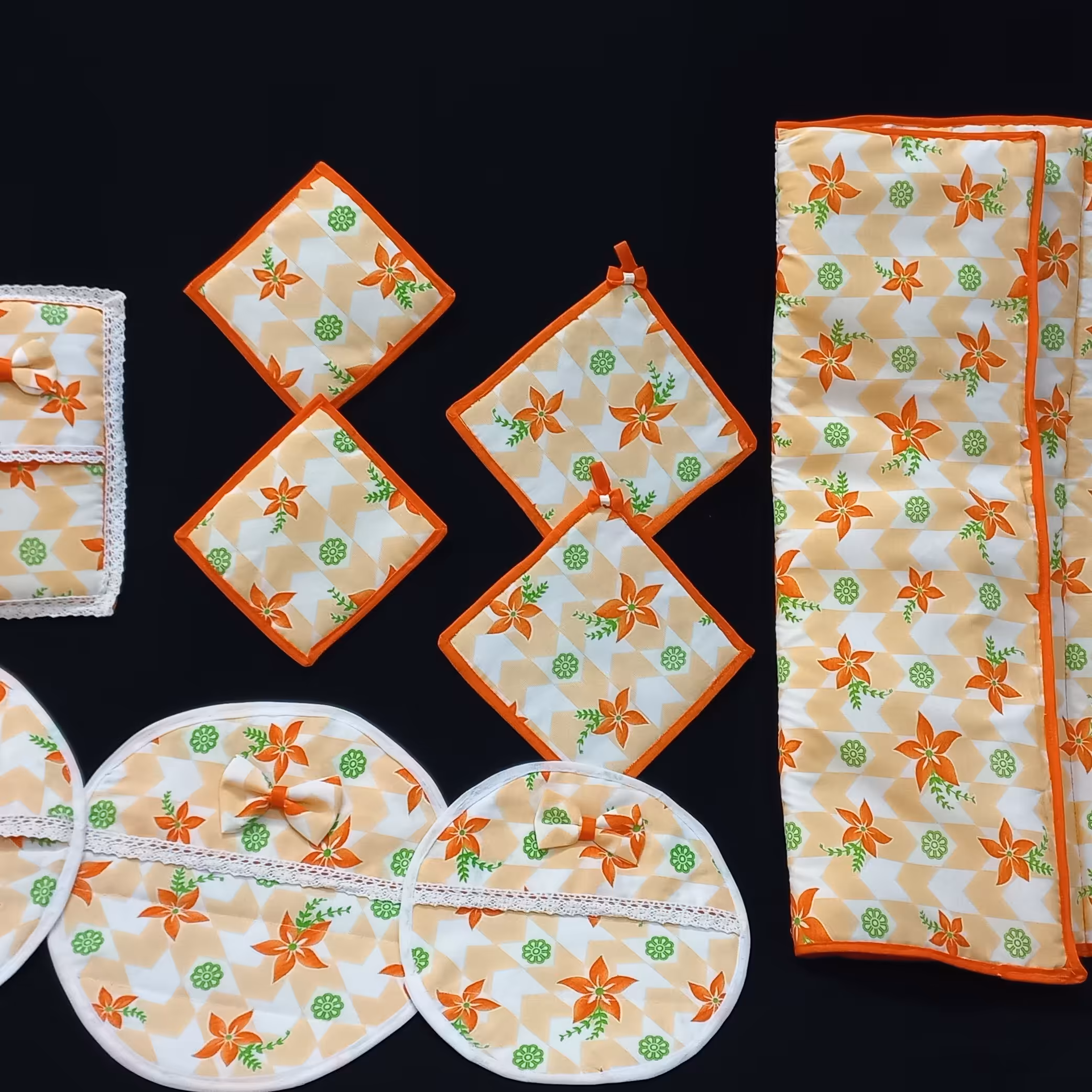 ست آشپزخانه 9تکه جنس خوب قیمت مناسب  باهدیه