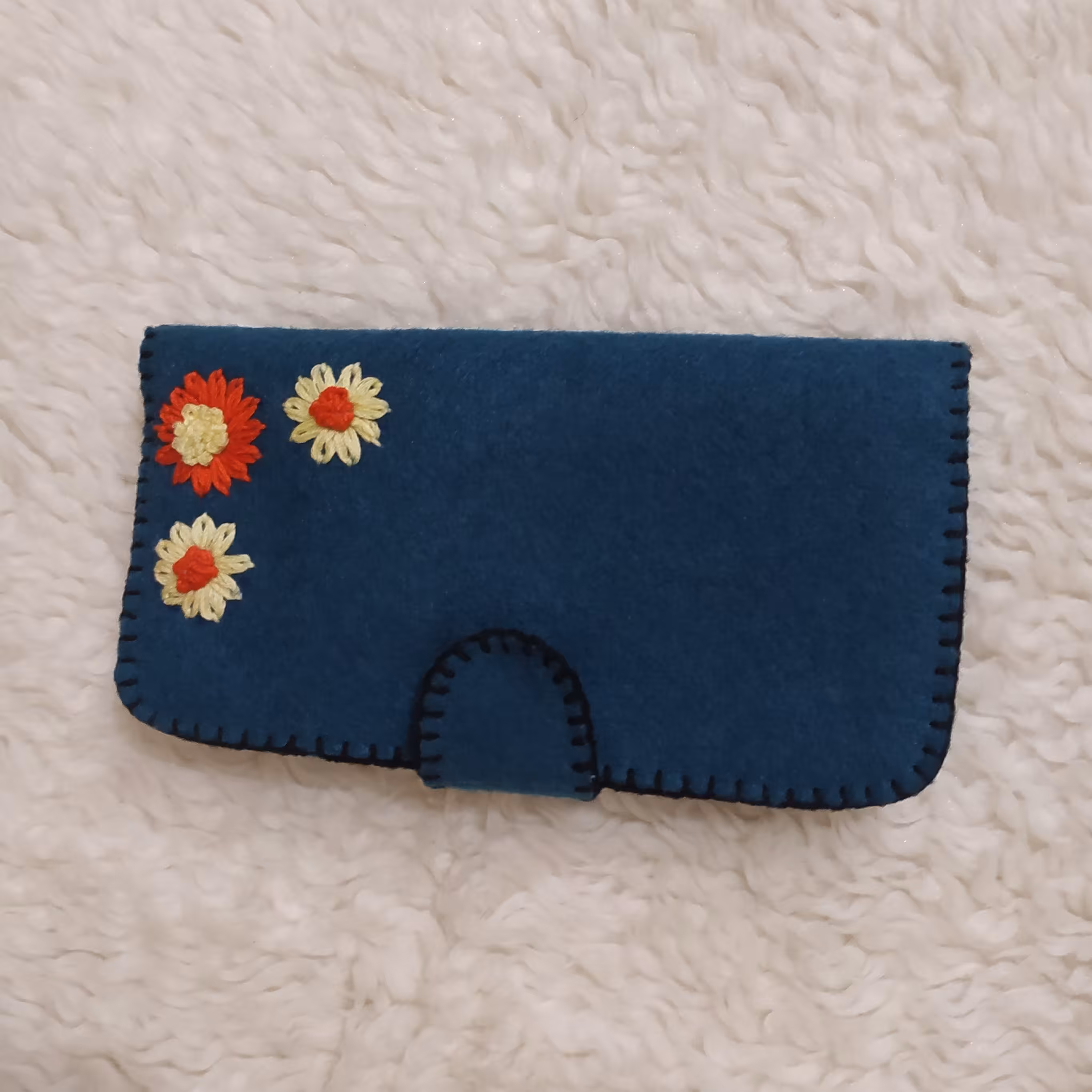 کیف پول نمدی گلدوزی شده