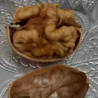 گردوی ایرانی پرمغز و پوست نازک(400گرمی) 