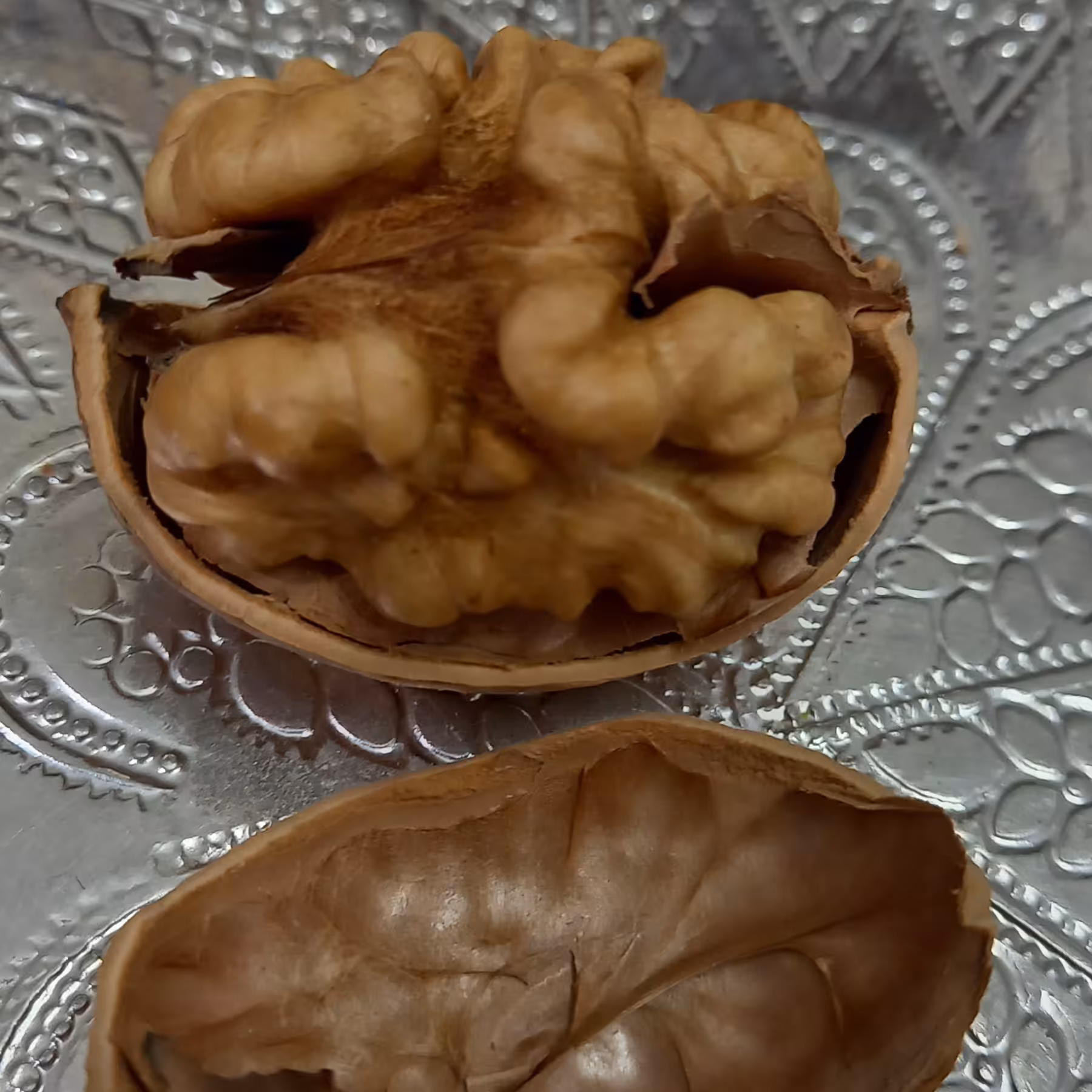 گردوی ایرانی پرمغز و پوست نازک(400گرمی) 