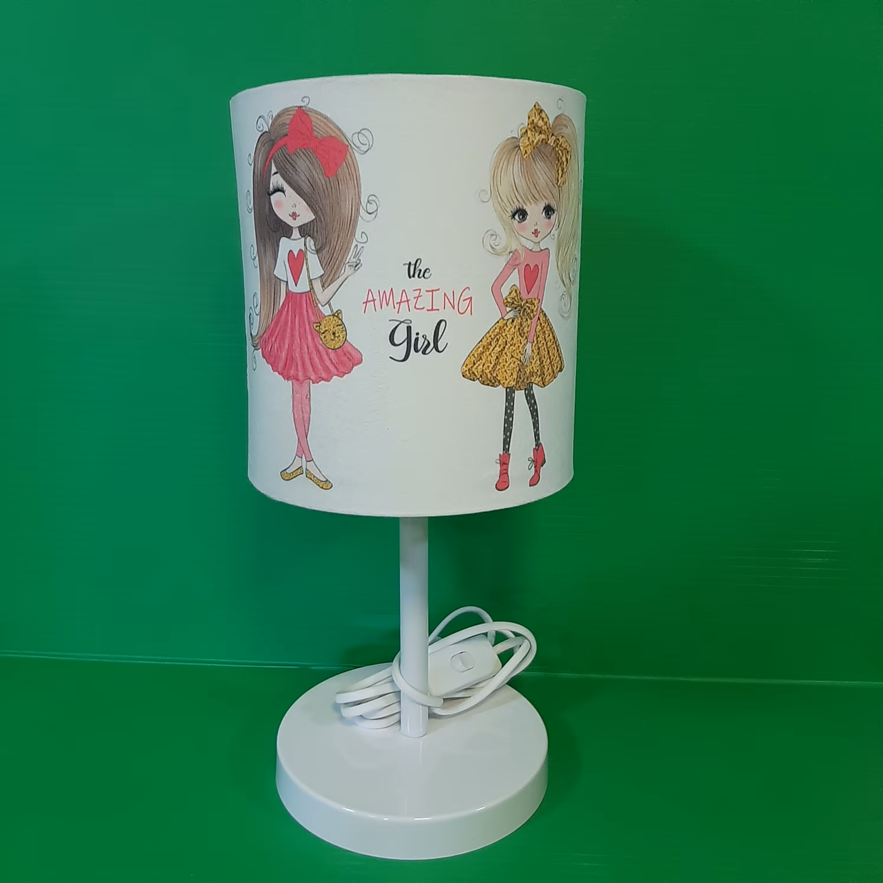 آباژور اتاق کودک طرح دختر آمازون