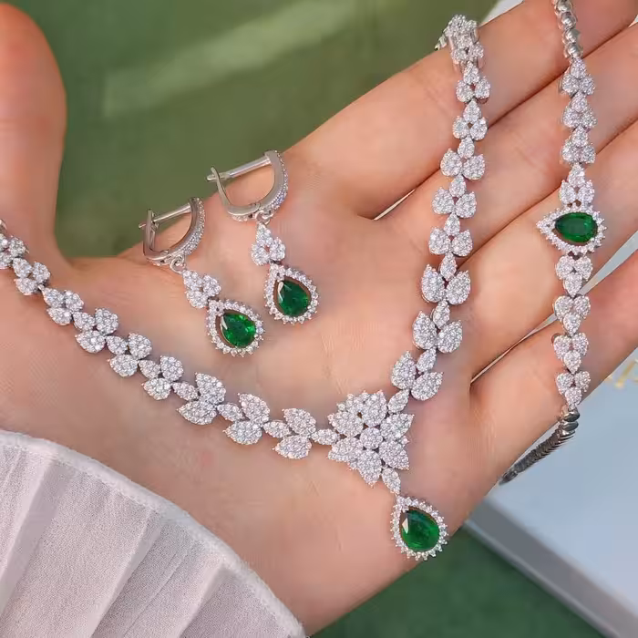 سرویس نقره جواهری عیار 925 روکش طلا سفید همراه با فاکتور سربرگ دار