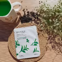 ماسک ورقه ای آبرسان چای سبز برند بیوآکوا 