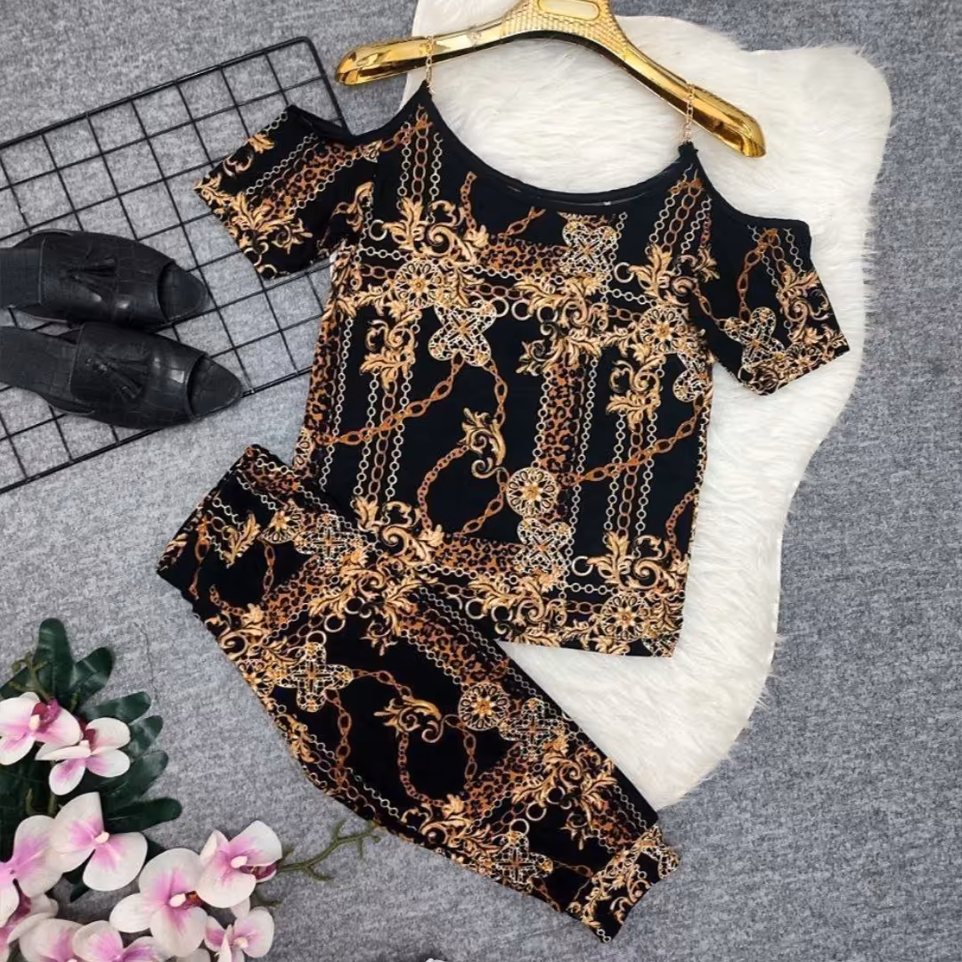 ست تمام زنجیر طلایی. ست زنانه. ست دخترانه(فری 36تا46)ست مجلسی. ست راحتی. ست ورزشی. تاپ. شلوارک