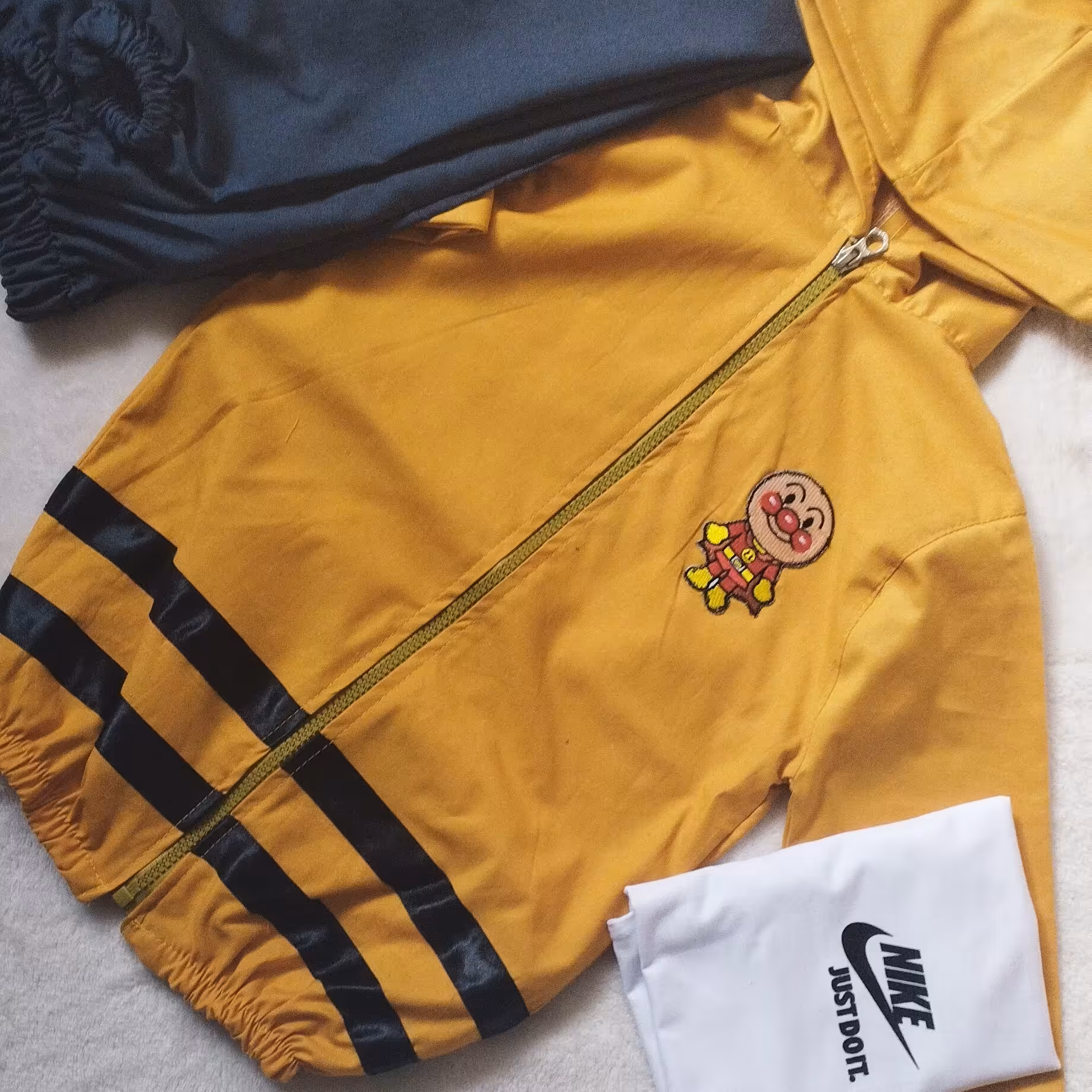 ست سه تیکه اسپرت دخترانه و پسرانه  طرح زنبوری 