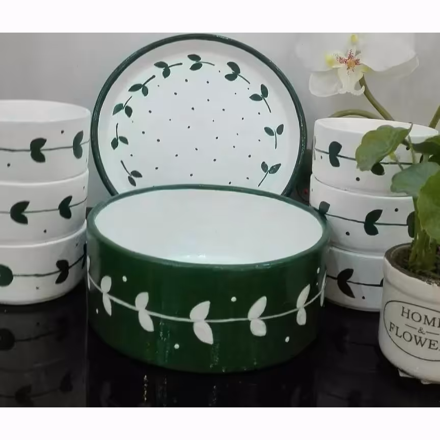 عصرانه خوری و ظروف هفتسین