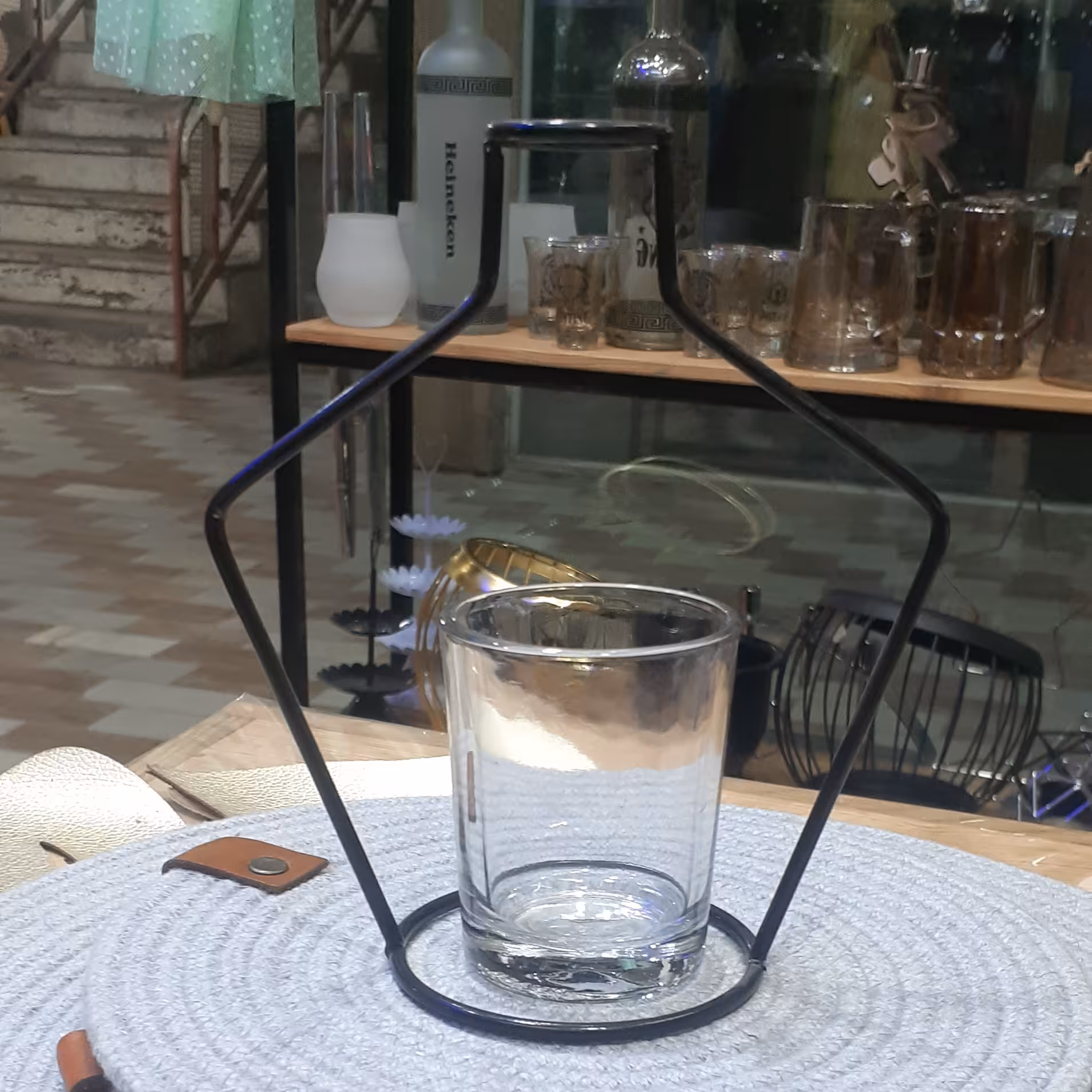 گلدان فلزی