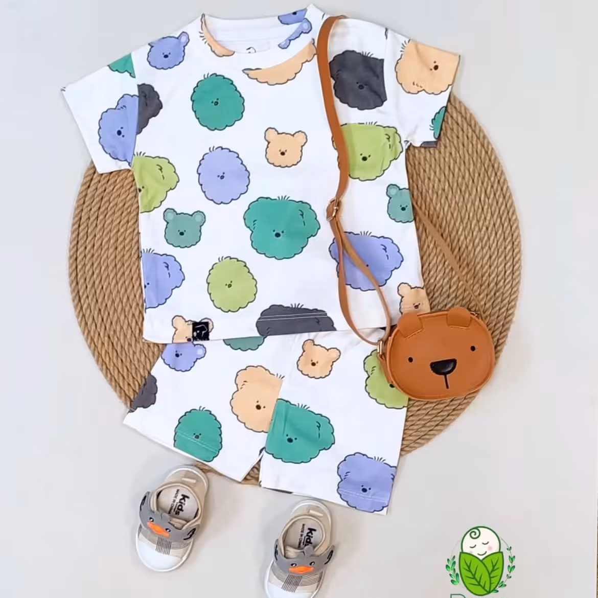 ست اسپرت تی شرت و شلوارک طرح کوالا