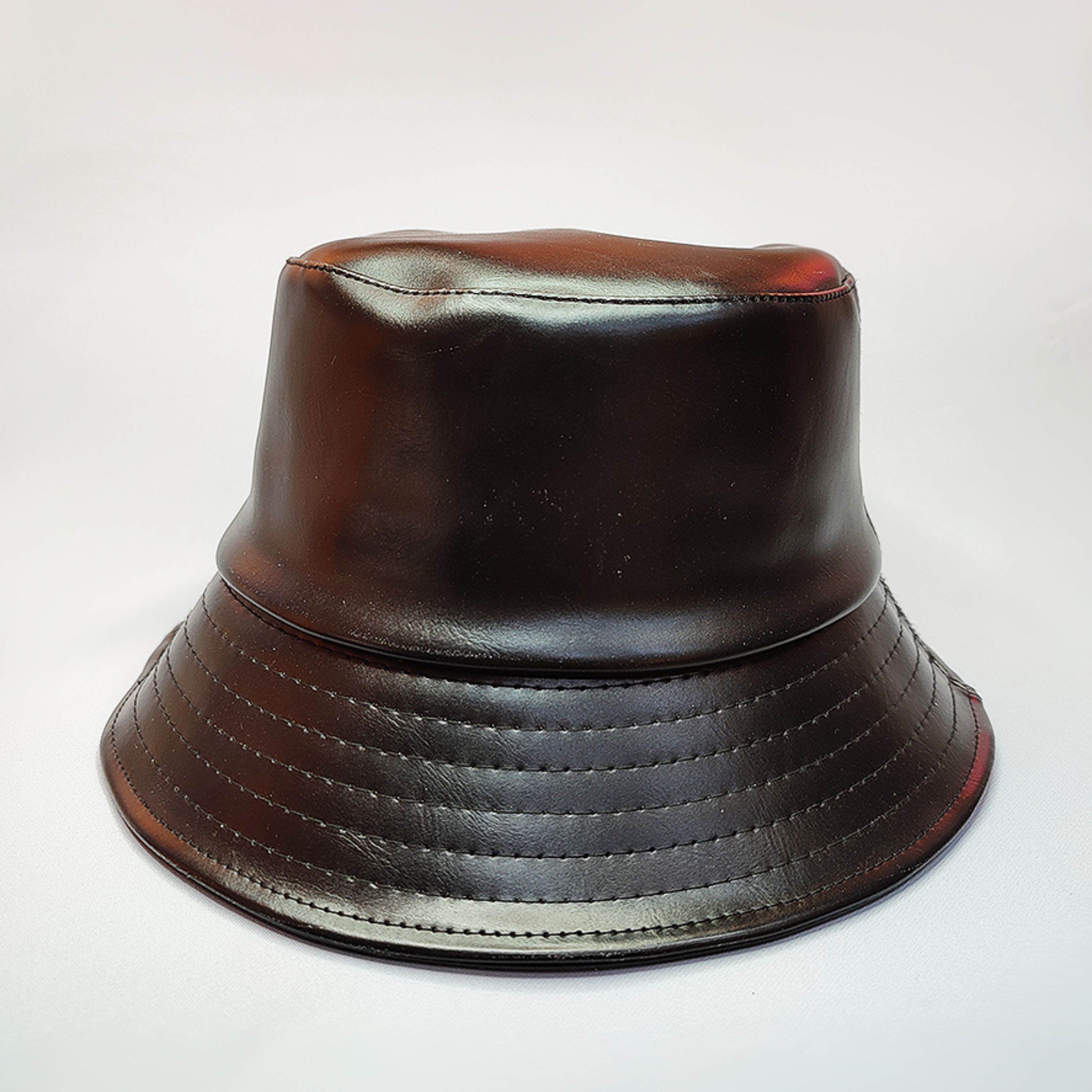 کلاه باکت چرم ساده مشکی کد 2730