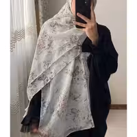 شال نخی وارداتی 
قواره 180در80
دور دوخت، 
منگوله دار 
اصلا لیز نیست
چروک نمیشه
پشت سفید نیست 
خنک و سبک مناسب تابستان