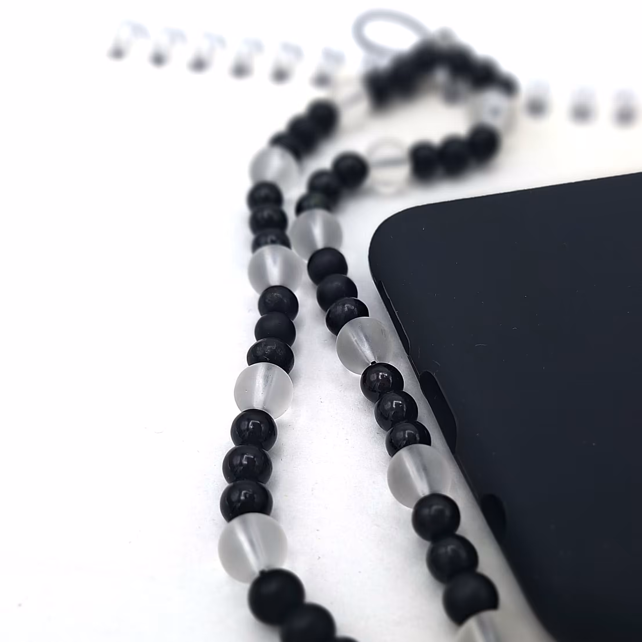 آویز گوشی مهره ای زیبا